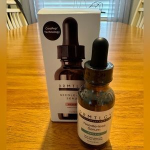 DRMTLGY Needle-less Serum NIB